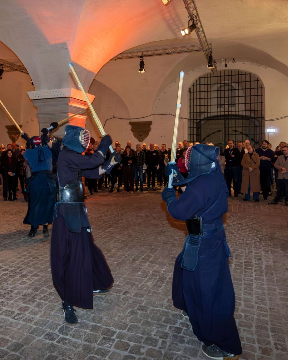 Kendo-krigere kæmper i Kanonhallen