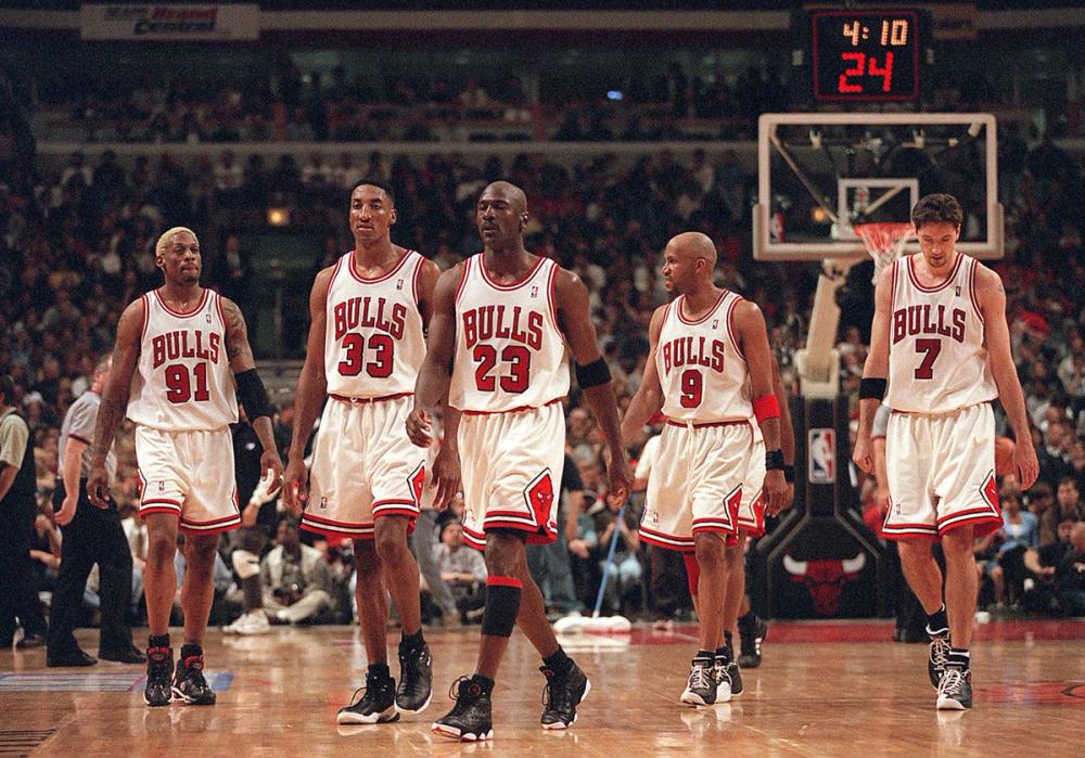 Celebrate Chicago Bulls 72-10 Season with Michael Jordan's 1996 Finals  Jersey 