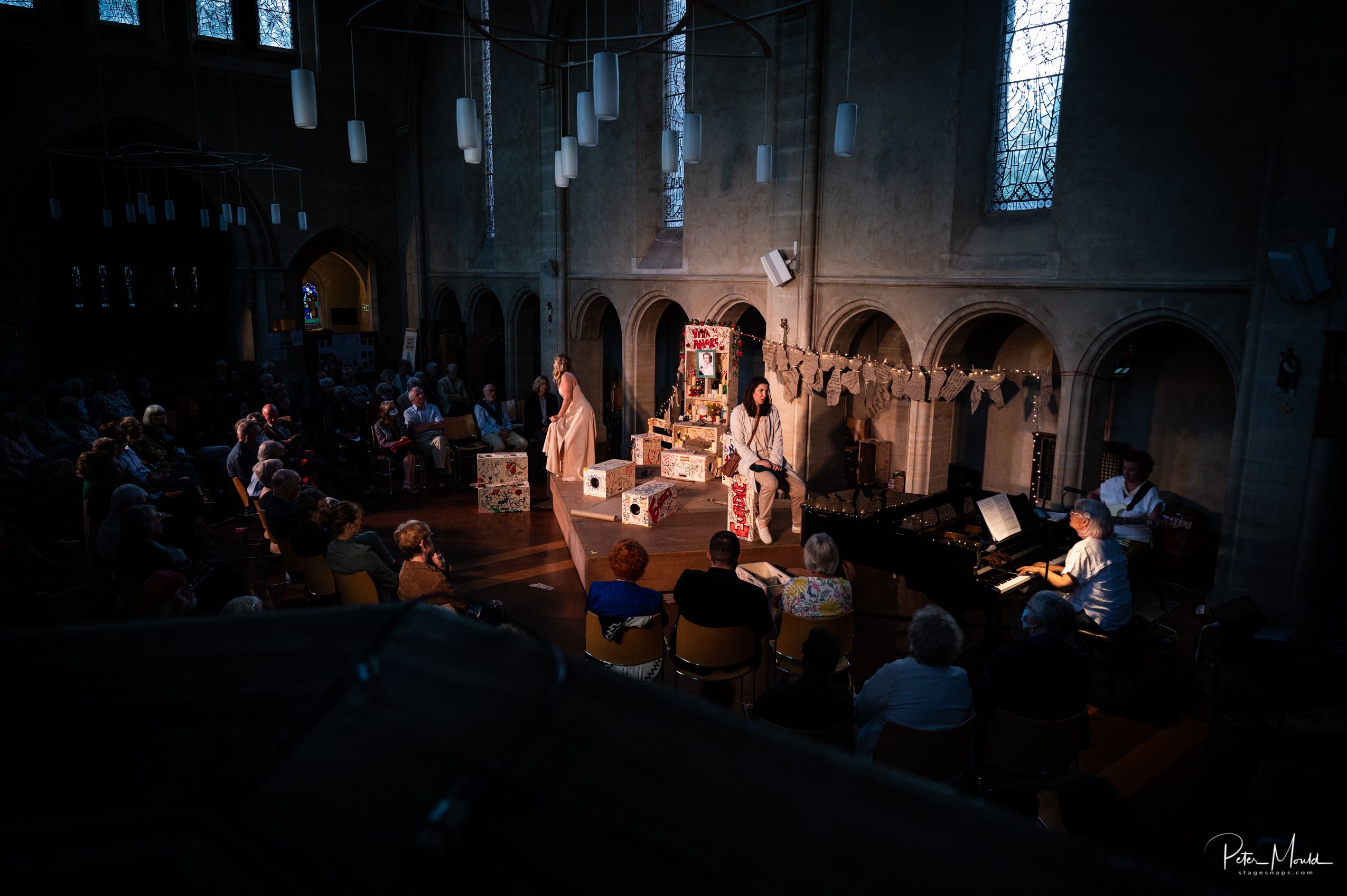 Barefoot Opera – Stage Design