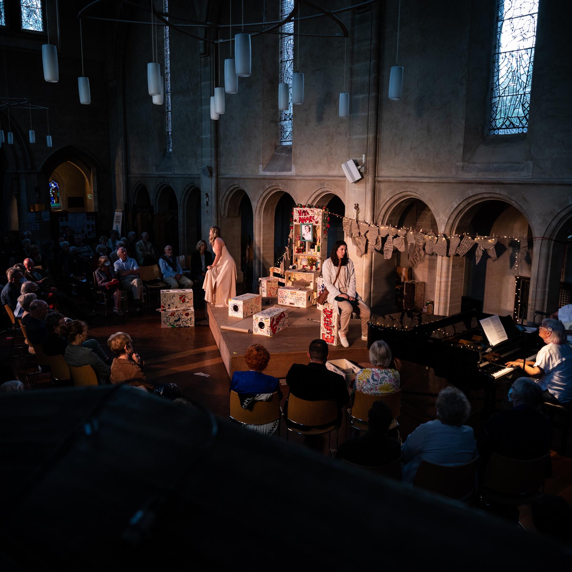 Barefoot Opera – Stage Design