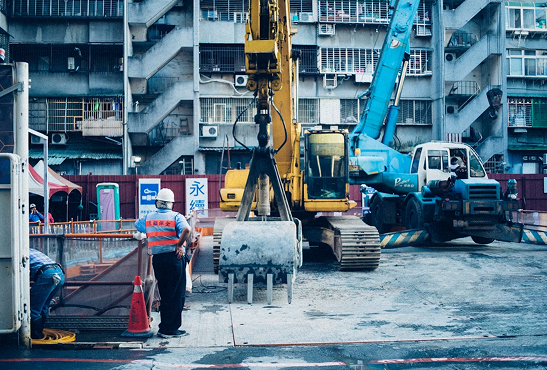 Heavy machinery transforming South Africa’s cities