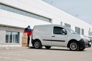 The Last-Mile Delivery Puzzle: How Small 3PLs Win Big