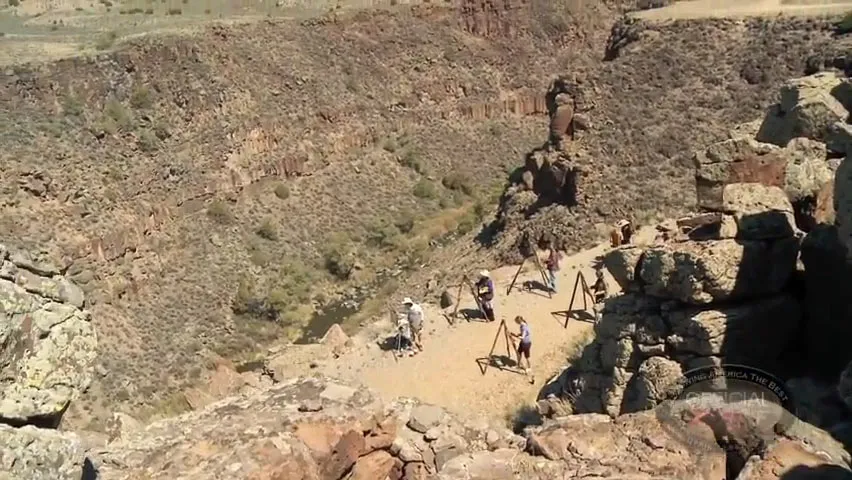 Paul Murray teaching a class on a spectacular site above the Rio Grande river. This was featured in a recent Discover Channel TV special where the Taos Art School was voted Best Art Experience in New Mexico.
