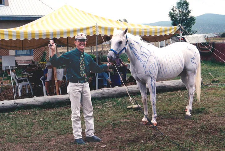 Horse drawing teacher