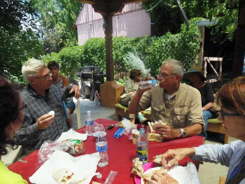 Students having lunch with the teacher between painting sessions. Talk-talk-talking about art and life ! Photo credit: Deborah Cannon