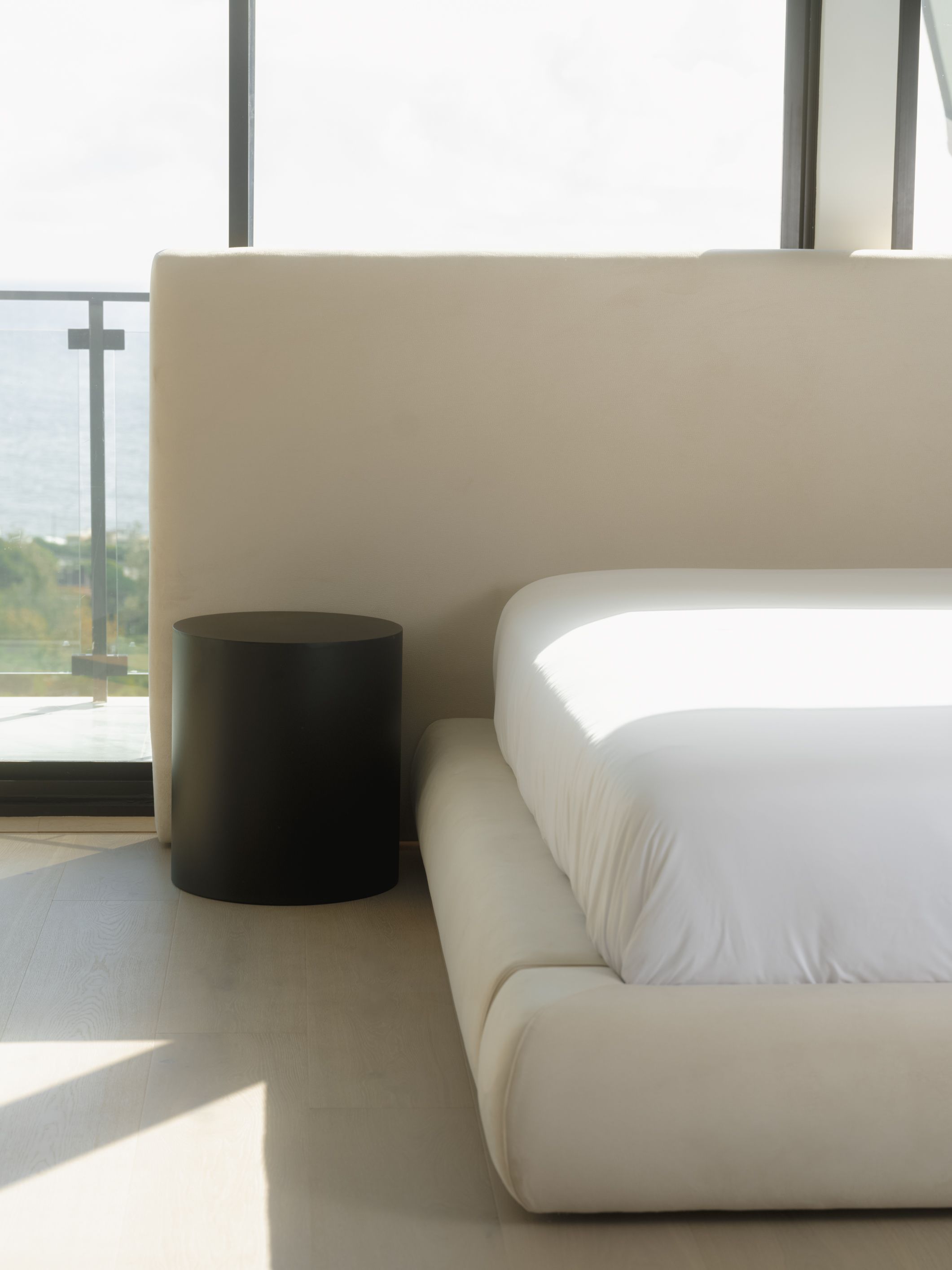 Image of Shiro Bed