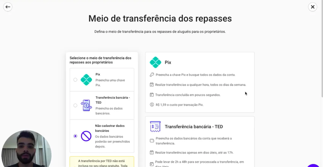 o 4º passo para cadastar proprietários na automação para imobiliárias da Alude é selecionar o meio de transferência do repasse ao locador. PIX ou TED