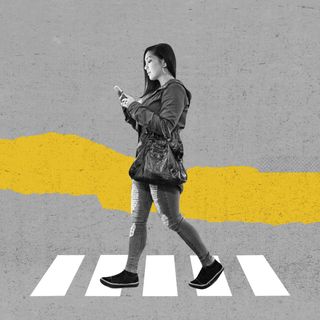 japan bans smartphone walking