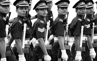 are there women pilots in indian army
