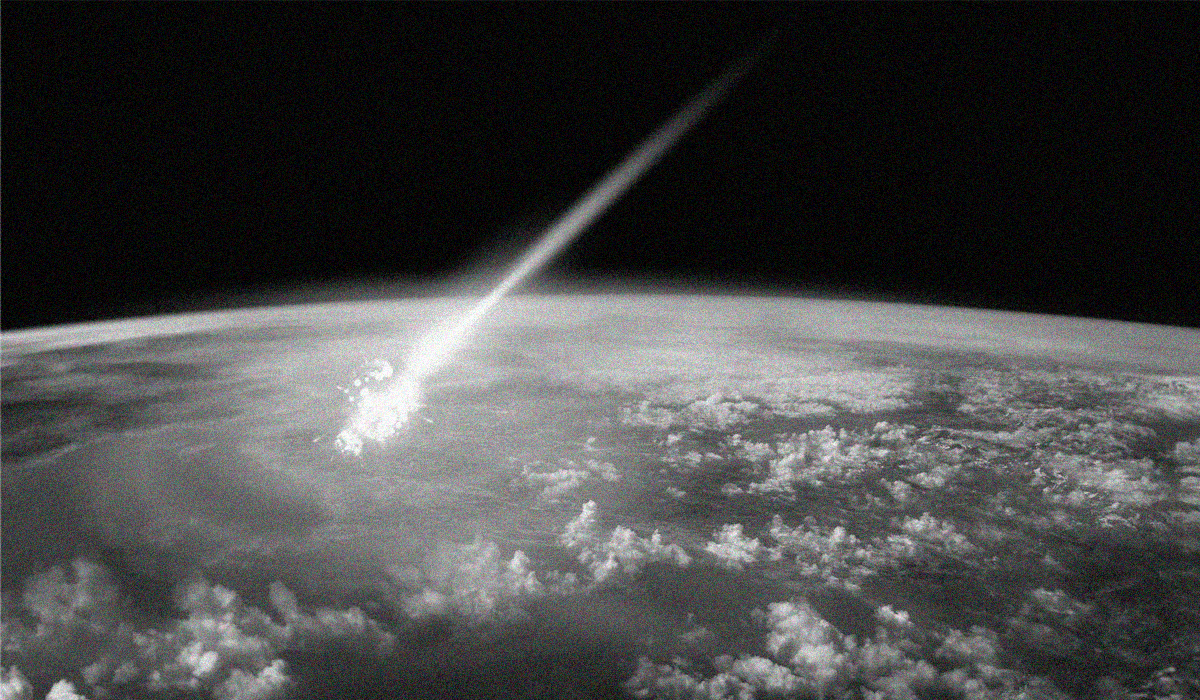 interstellar meteor earth