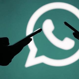 whatsapp limits forwarding messages to one chat at a time