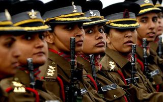 women commanders in the army