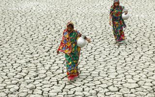women climate change migration