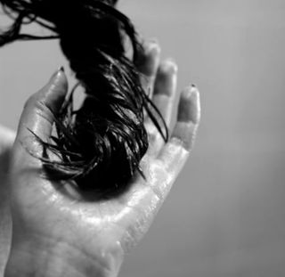 hair oiling ayurveda