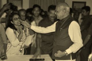 tamil nadu governor banwarilal purohit and journalist lakshmi subramanian