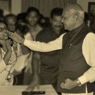 tamil nadu governor banwarilal purohit and journalist lakshmi subramanian