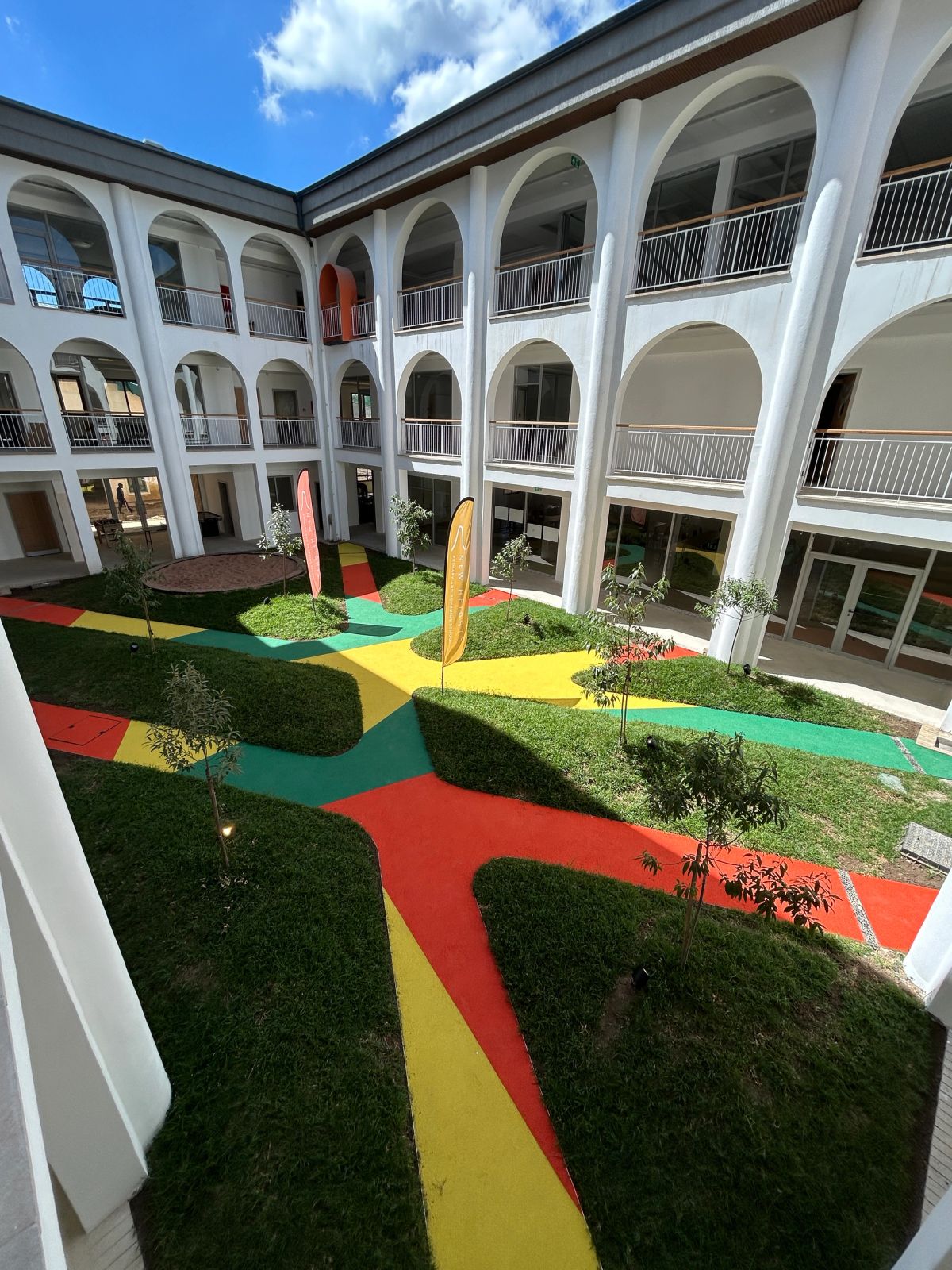 Vibrant Courtyard Transformation at New Heights School - Image 3