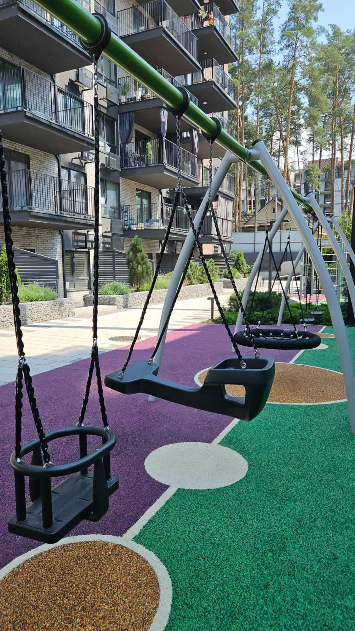 Multi-Zone Residential Playground, Kyiv - Image 2