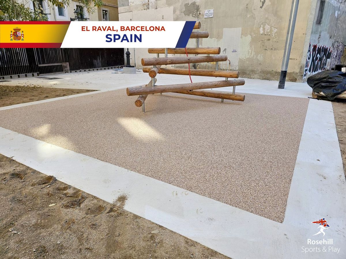 New Park Installed In El Raval, Barcelona - Image 3