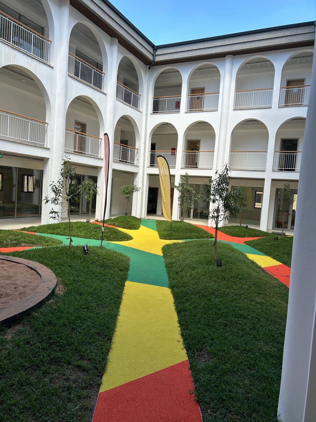 Vibrant Courtyard Transformation at New Heights School - Image 2