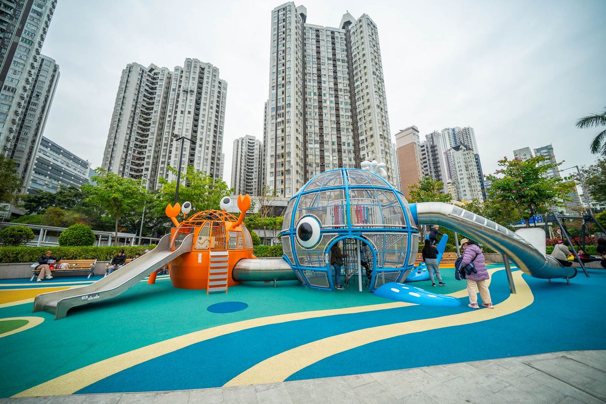 New Aquatic Playground on Hong Kong's Waterfront - Image 2