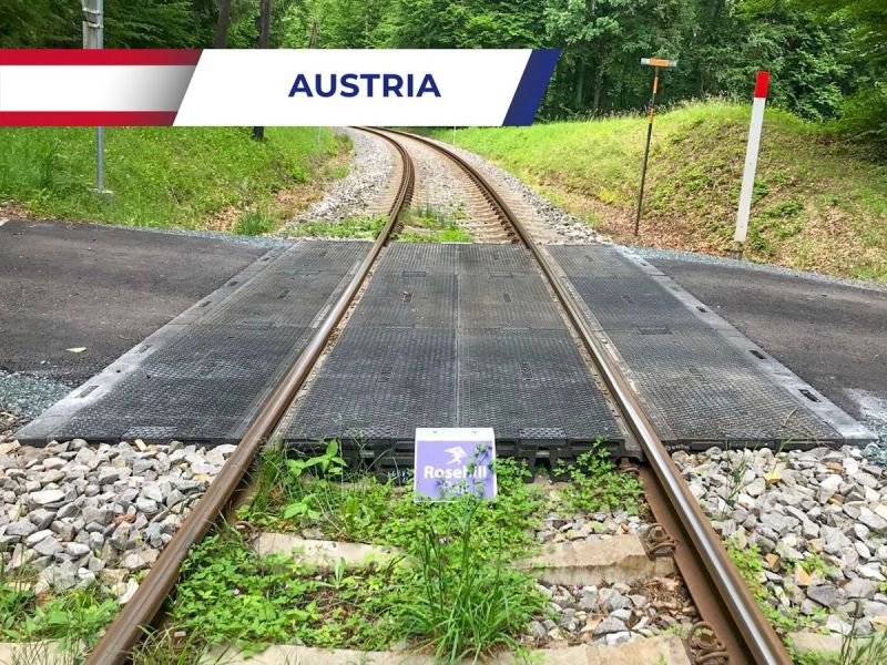 ÖBB installs Baseplate level crossing in Austria