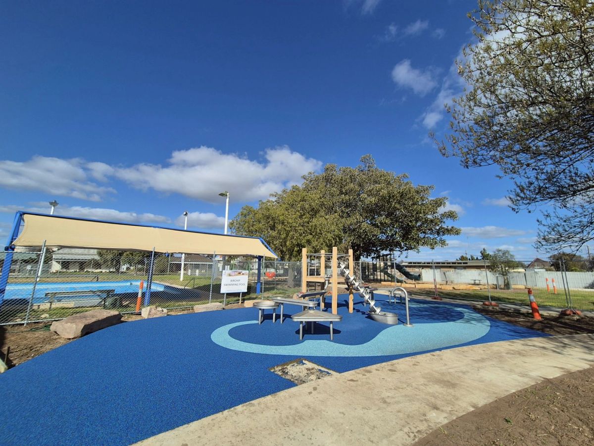 New Water Park At Memorial Park - Image 3