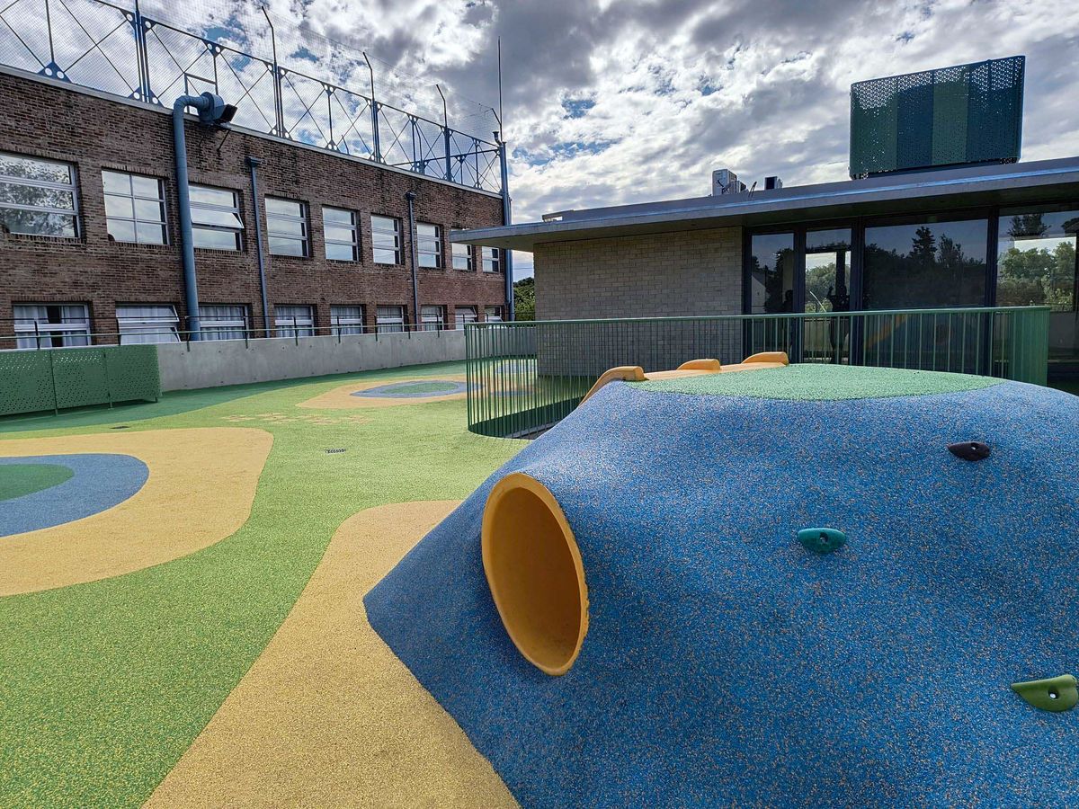 Southern Cross School Rooftop Playground - Image 3