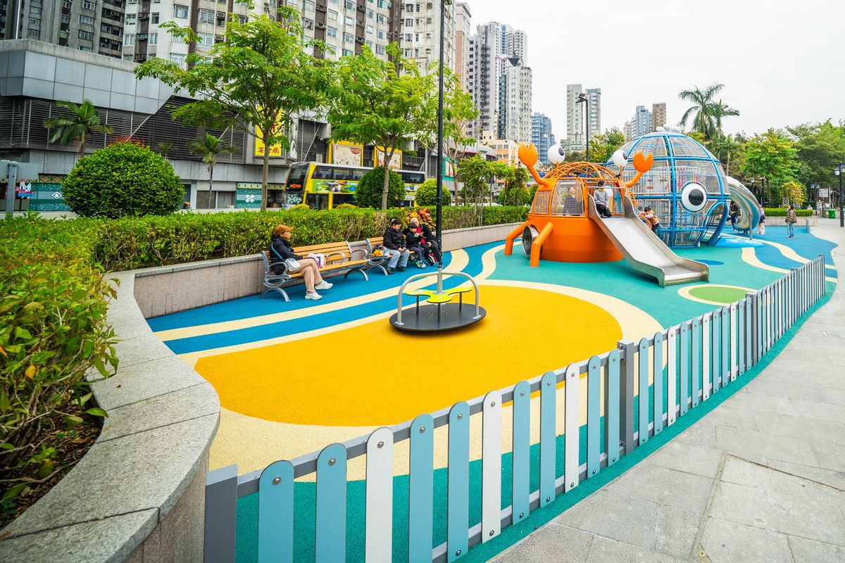 New Aquatic Playground on Hong Kong's Waterfront - Image 1