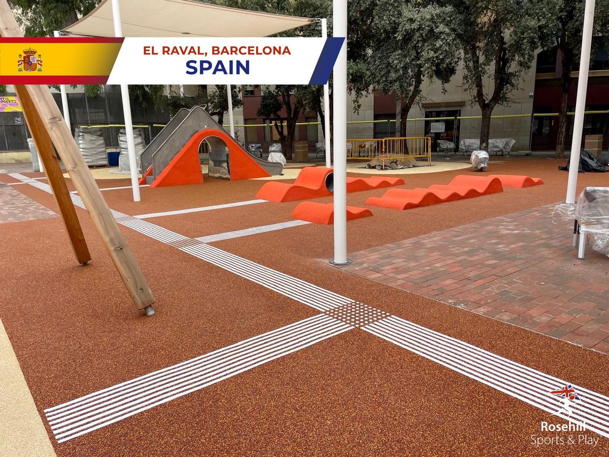 New Park Installed In El Raval, Barcelona - Image 2