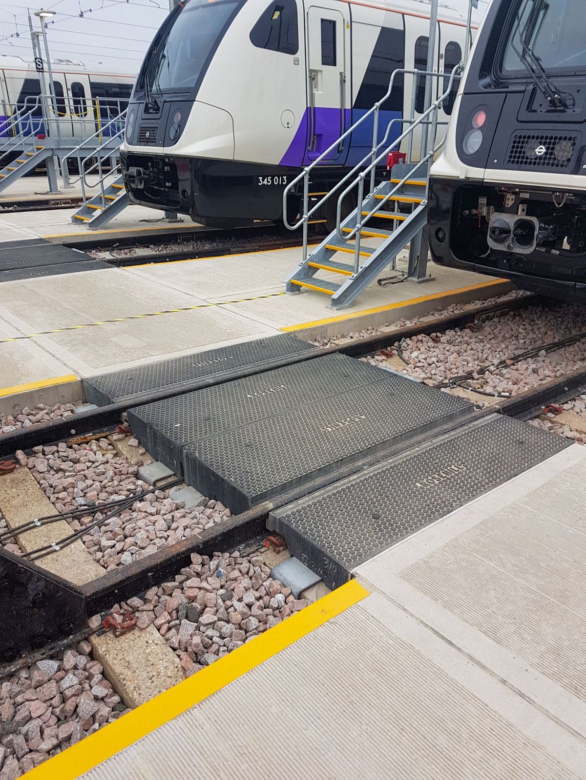 Safe depot access at Old Oak Common