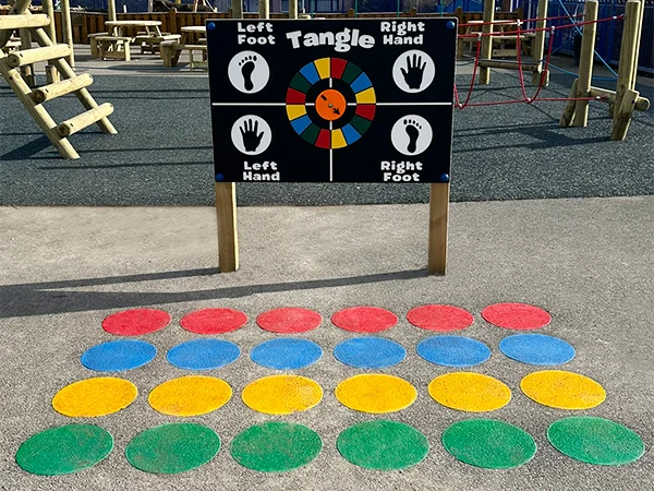 Tangle Play Panel Thumbnail 4