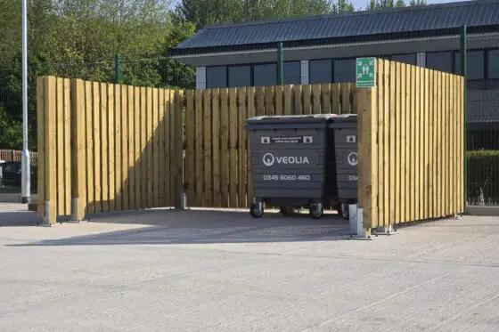 Open sided Eurobin store