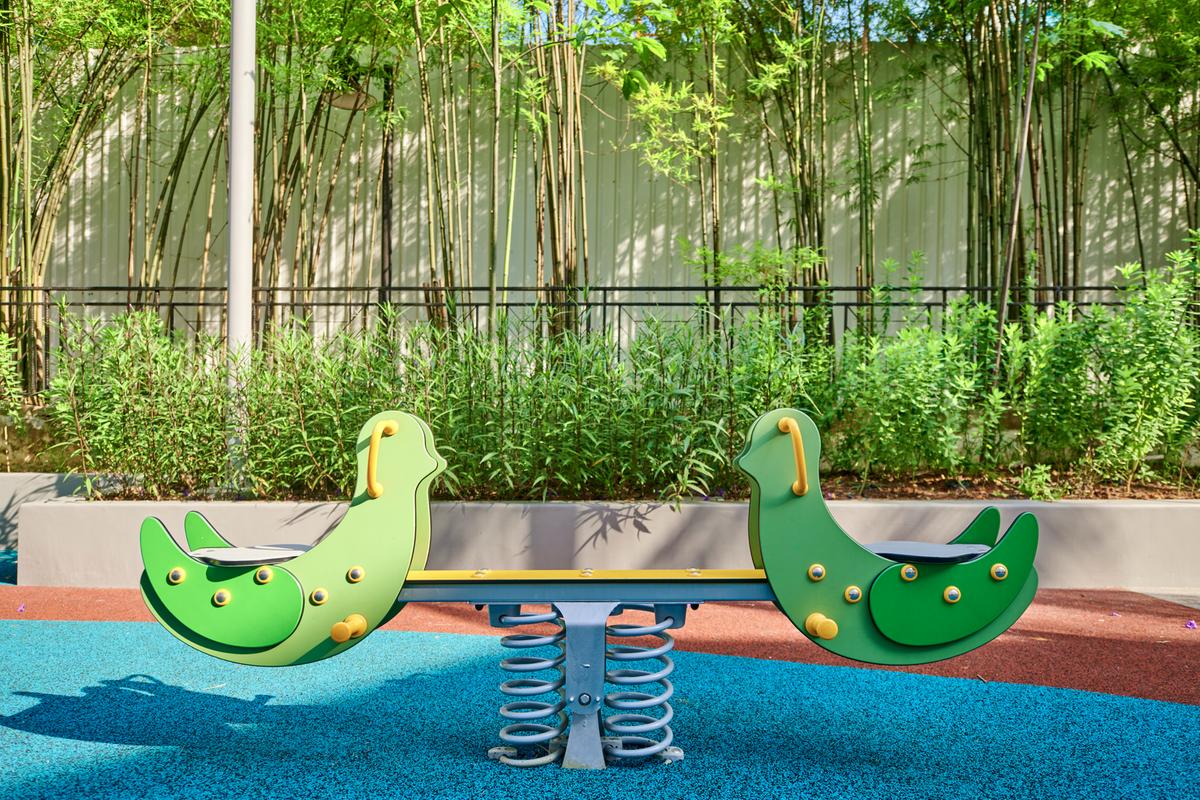 Bird Seesaw Thumbnail 2