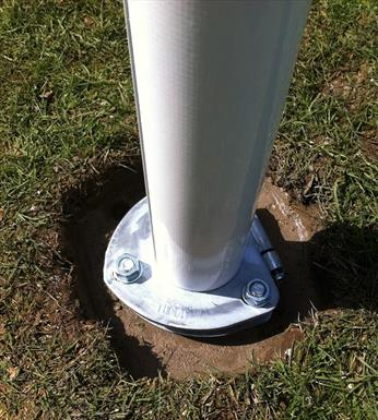Fibreglass flagpoles with hinged base Thumbnail 2