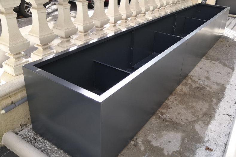 Steel Planters