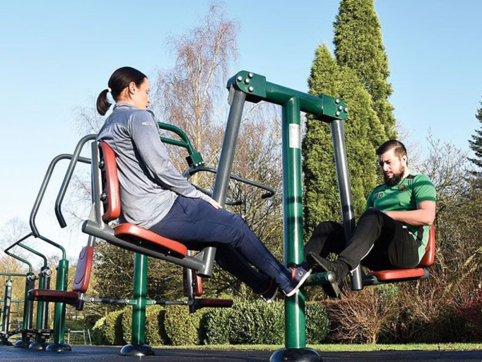 Double Squat Push Thumbnail 6