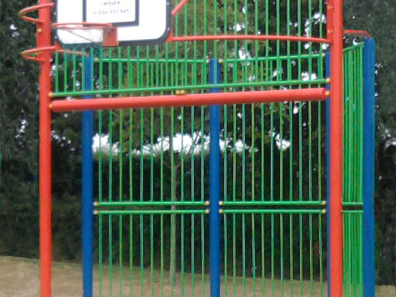 Single panel MUGA's Thumbnail 3