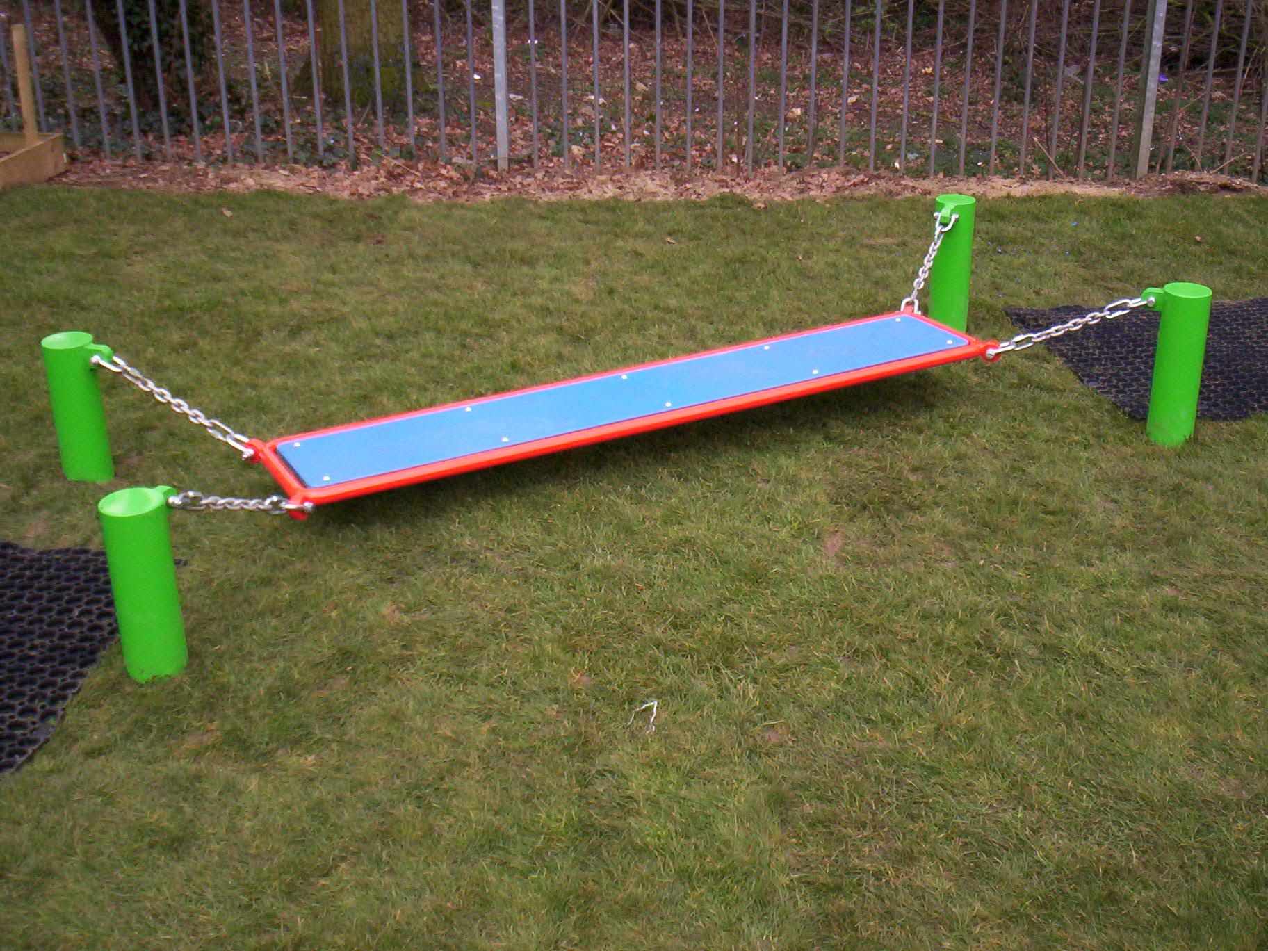Wobble board (Metal) Thumbnail 2