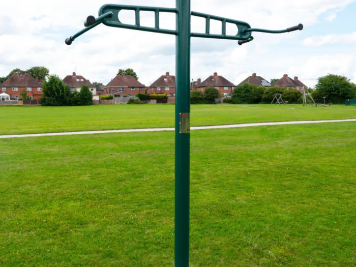 Outdoor Double Pull Up Bar Thumbnail 1