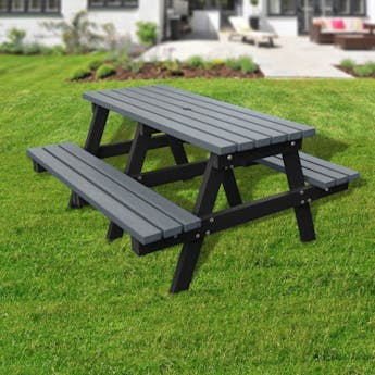 Standard Recycled Picnic bench Thumbnail 2