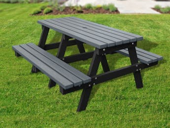 Standard Recycled Picnic bench Thumbnail 2