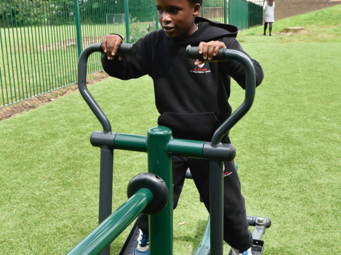 Children's Motiv8 Multi Gym Thumbnail 6