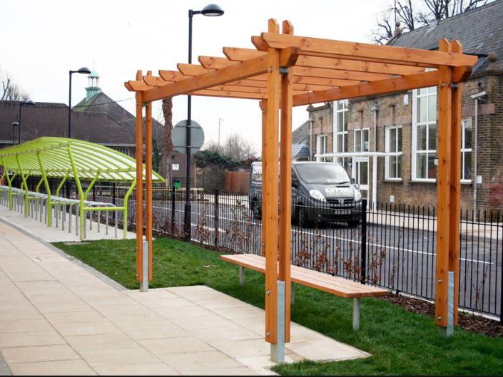 Timber pergolas Thumbnail 2