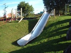 Bespoke Embankment slides Thumbnail 3