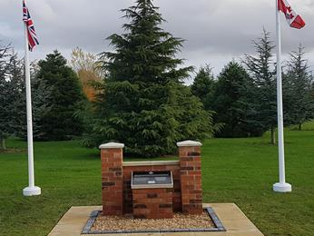 Fibreglass flagpoles with hinged base Thumbnail 1