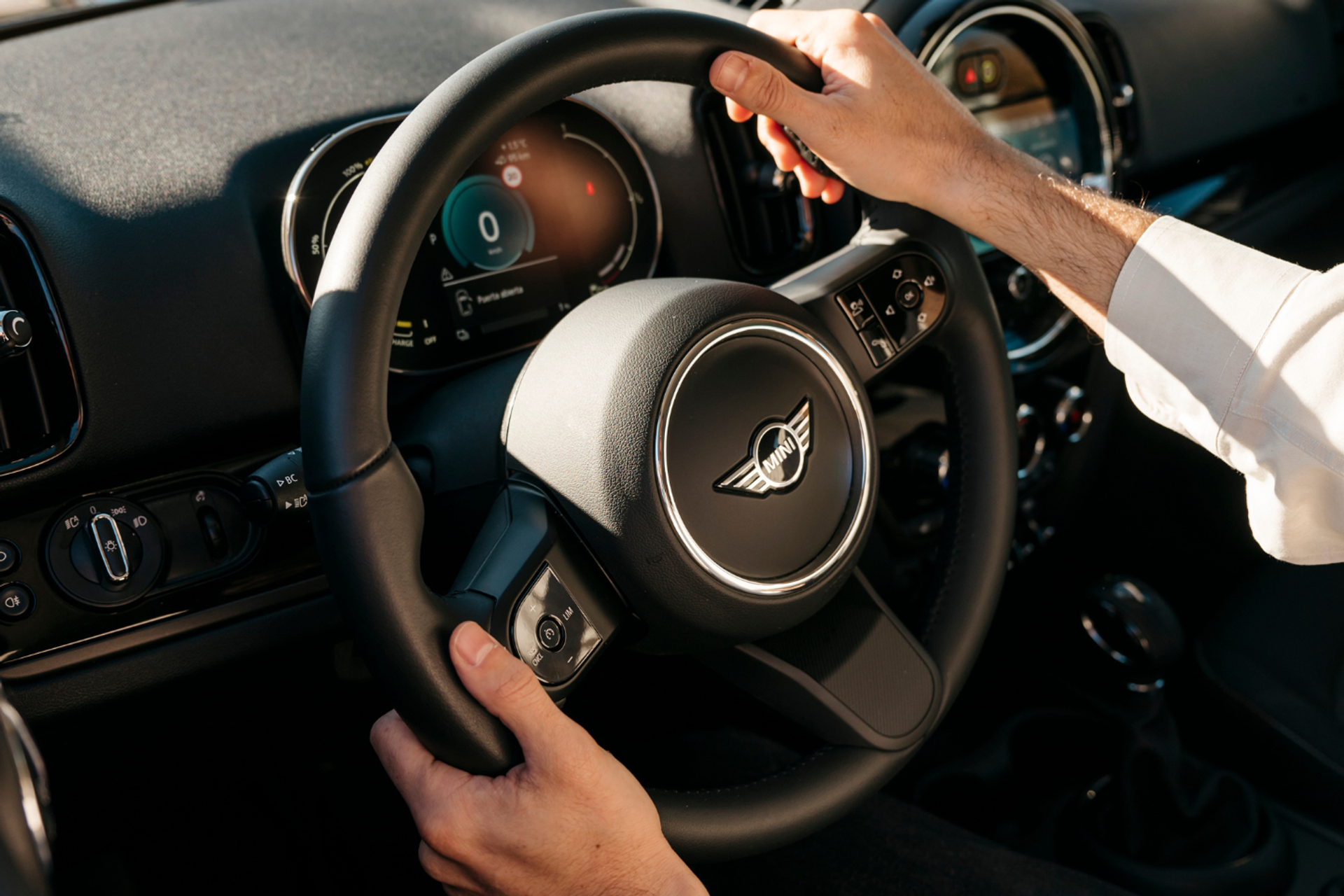 ¿Por qué vibra el volante del coche? ¿Por qué vibra el volante del coche?