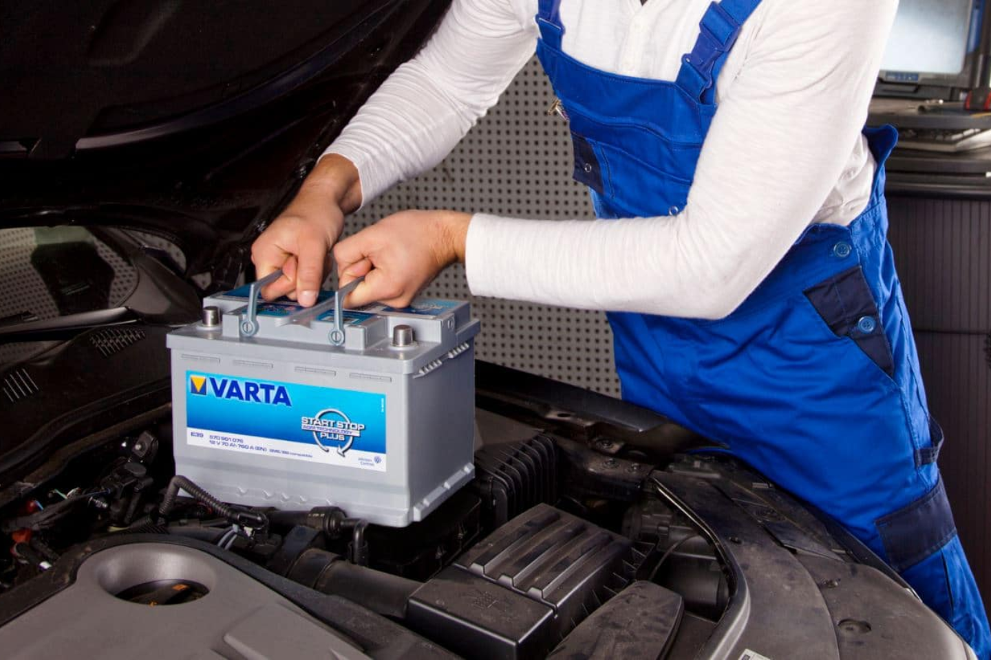 Todos los síntomas de una batería agotada en tu coche Todos los síntomas de una batería agotada en tu coche