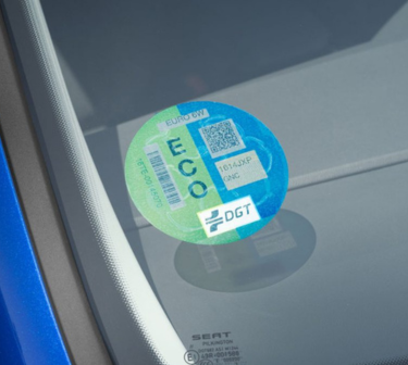 Cómo obtener la etiqueta de la DGT