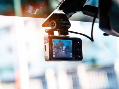 Dash Cams for Safer, More Informed Fleet Operations